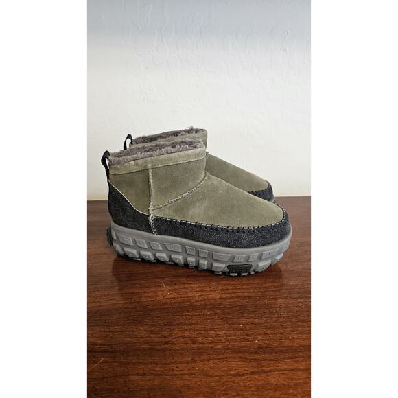 UGG VENTURE DAZE ULTRA MINI BURNT OLIVE/CHARCOAL ALL GENDER BOOTS SIZE US M7/W8 - Picture 4 of 6